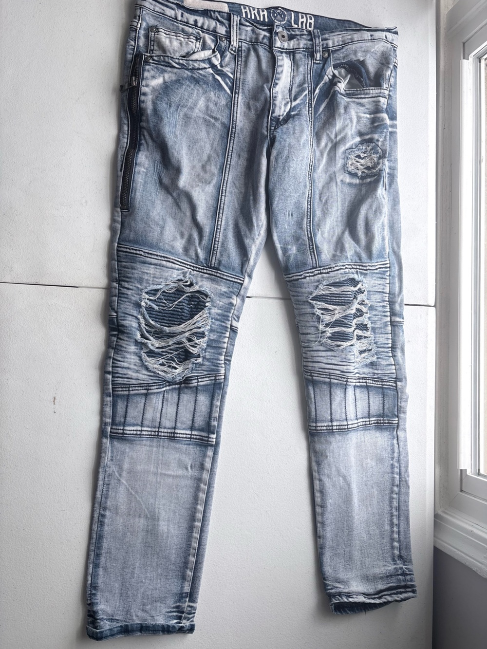 AKA lab Premium denim distressed jeans 34 32 moto